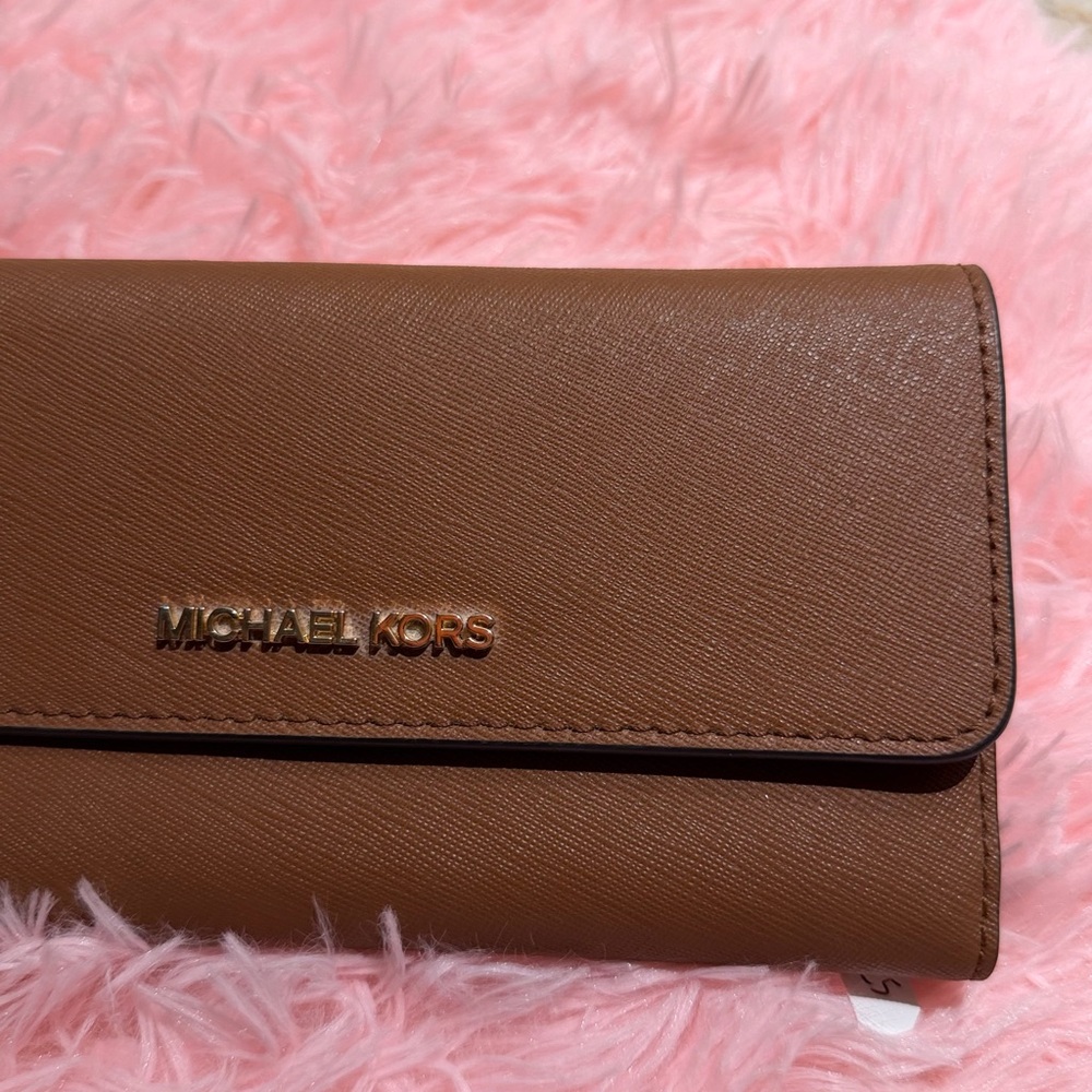 ❌SOLD❌Michael Kors Jet Set Travel Large Trifold Wallet Luggage Brown - Picture 15 of 16